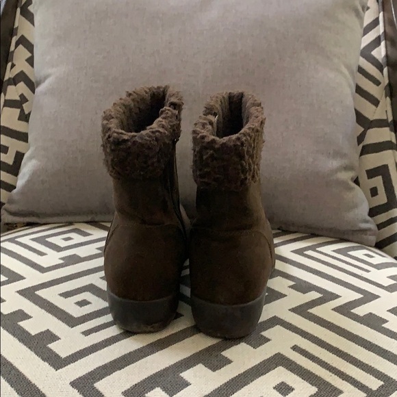 Faux suede brown ankle boot - Picture 4 of 5